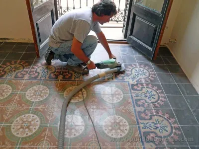 Pulido de suelos de mosaico en Barcelona - Pulidos Barcino