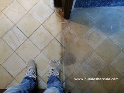 Limpieza extrema de suelos de mosaico